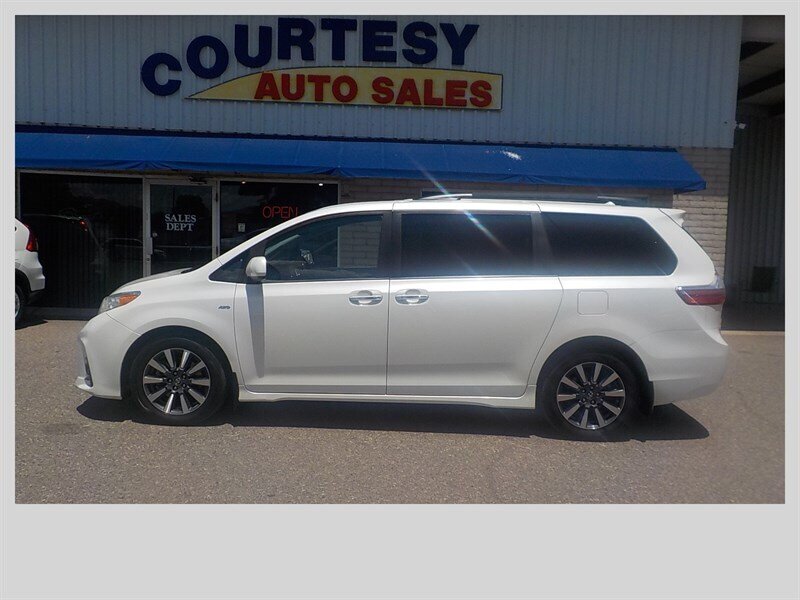 2018 Toyota Sienna XLE 7-Passenger - Photo 3 - Cottonwood, AZ 86326