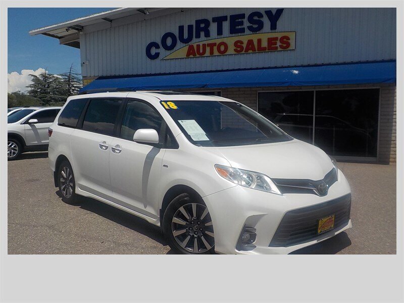 2018 Toyota Sienna XLE 7-Passenger - Photo 13 - Cottonwood, AZ 86326