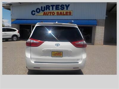 2018 Toyota Sienna XLE 7-Passenger - Photo 7 - Cottonwood, AZ 86326