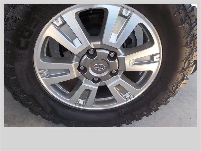 2021 Toyota Tundra SR5 - Photo 9 - Cottonwood, AZ 86326