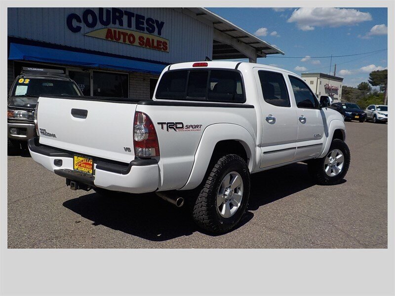 2015 Toyota Tacoma V6 - Photo 9 - Cottonwood, AZ 86326