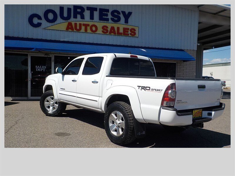 2015 Toyota Tacoma V6 - Photo 5 - Cottonwood, AZ 86326
