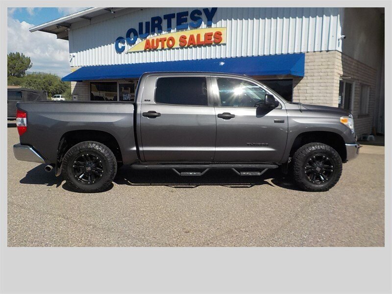 2016 Toyota Tundra SR5 - Photo 11 - Cottonwood, AZ 86326