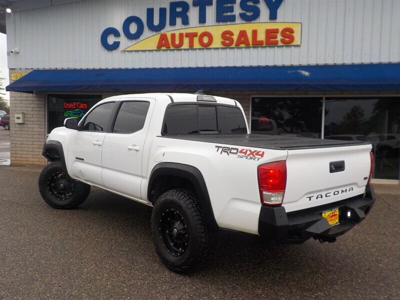 2016 Toyota Tacoma TRD Sport   - Photo 5 - Cottonwood, AZ 86326