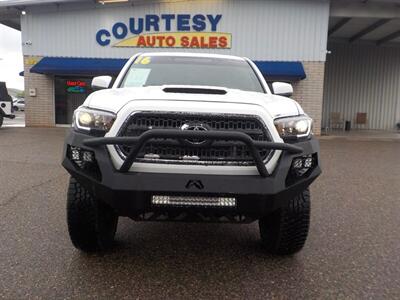 2016 Toyota Tacoma TRD Sport   - Photo 15 - Cottonwood, AZ 86326
