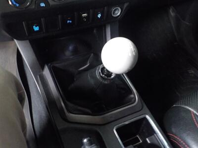 2016 Toyota Tacoma TRD Sport   - Photo 12 - Cottonwood, AZ 86326