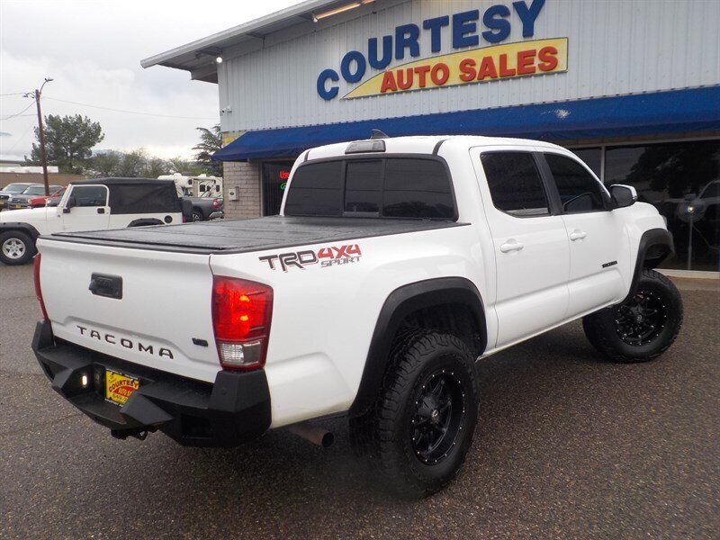 2016 Toyota Tacoma TRD Sport   - Photo 9 - Cottonwood, AZ 86326