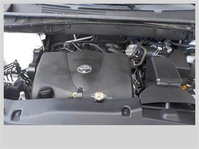 2018 Toyota Highlander Limited Platinum   - Photo 12 - Cottonwood, AZ 86326