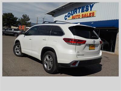 2018 Toyota Highlander Limited Platinum   - Photo 5 - Cottonwood, AZ 86326