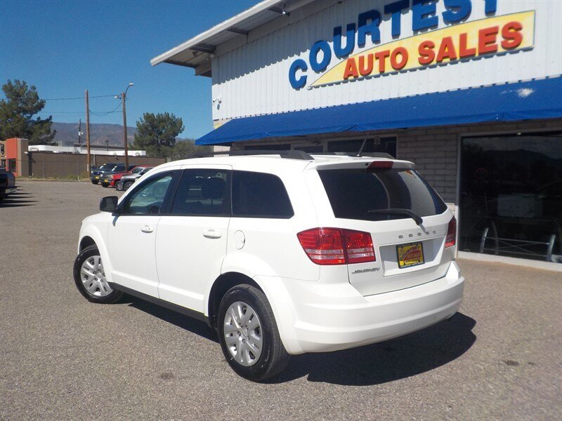 2017 Dodge Journey SE photo 3
