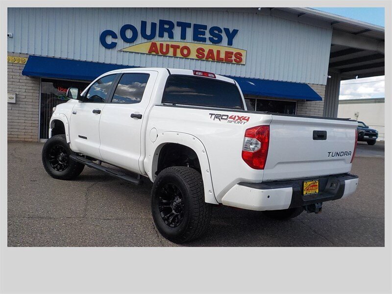 2018 Toyota Tundra SR5 - Photo 5 - Cottonwood, AZ 86326