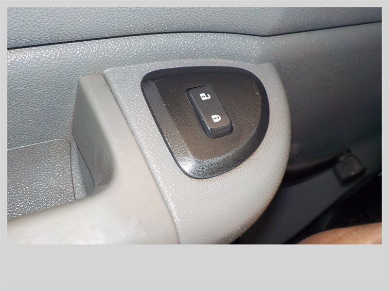 2009 Chevrolet Silverado 3500HD Work Truck - Photo 18 - Cottonwood, AZ 86326