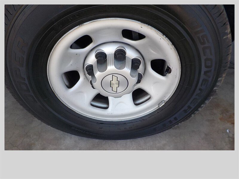 2009 Chevrolet Silverado 3500HD Work Truck - Photo 8 - Cottonwood, AZ 86326