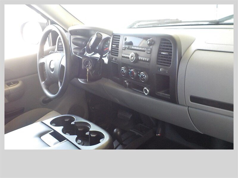 2009 Chevrolet Silverado 3500HD Work Truck - Photo 6 - Cottonwood, AZ 86326