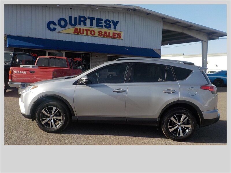 2017 Toyota RAV4 XLE - Photo 3 - Cottonwood, AZ 86326