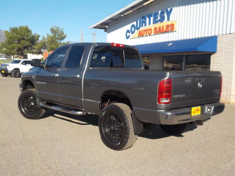 2006 Dodge Ram 3500 SLT photo 3