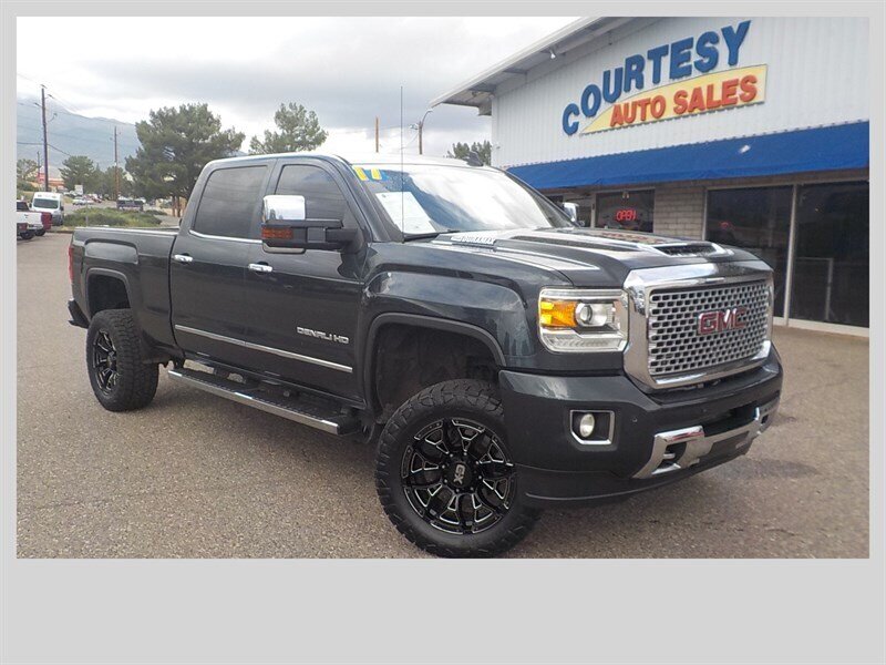 2017 GMC Sierra 2500HD Denali - Photo 13 - Cottonwood, AZ 86326