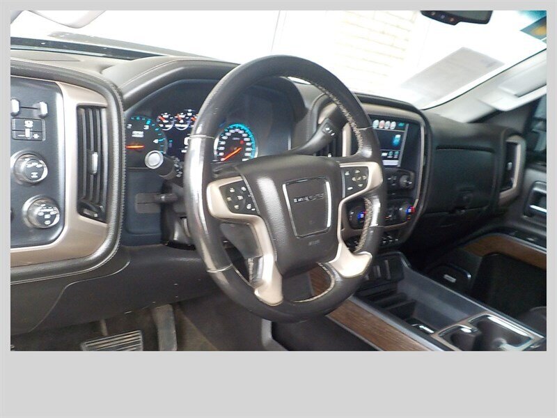 2017 GMC Sierra 2500HD Denali - Photo 6 - Cottonwood, AZ 86326
