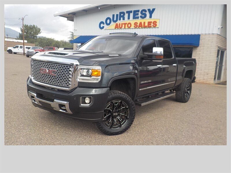 2017 GMC Sierra 2500HD Denali  
