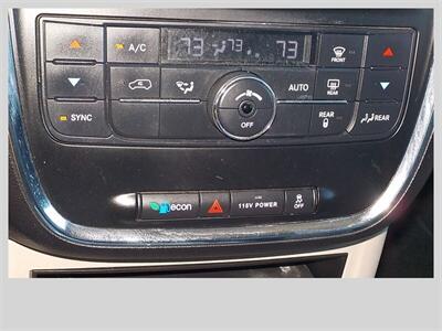 2016 Chrysler Town and Country Touring   - Photo 24 - Cottonwood, AZ 86326