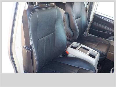 2016 Chrysler Town and Country Touring   - Photo 30 - Cottonwood, AZ 86326