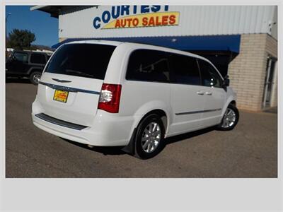2016 Chrysler Town and Country Touring   - Photo 9 - Cottonwood, AZ 86326