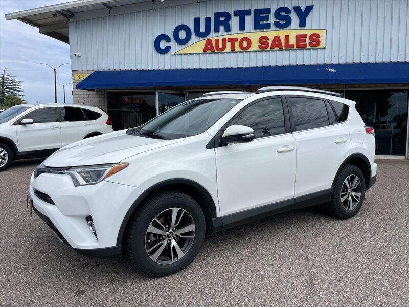 2018 Toyota RAV4 XLE   - Photo 1 - Cottonwood, AZ 86326