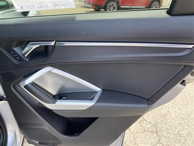 2020 Audi Q3 quattro Premium 45 TFSI   - Photo 18 - Morgantown, WV 26505