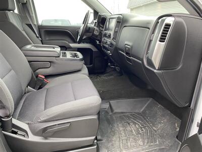 2017 Chevrolet Silverado 1500 LT   - Photo 18 - Morgantown, WV 26505