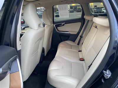 2017 Volvo XC60 T6 Inscription - Photo 14 - Morgantown, WV 26505