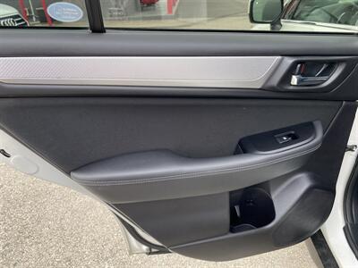 2017 Subaru Outback 2.5i Premium - Photo 14 - Morgantown, WV 26505