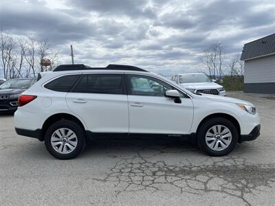 2017 Subaru Outback 2.5i Premium - Photo 4 - Morgantown, WV 26505