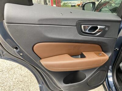 2022 Volvo XC60 B5 Momentum   - Photo 14 - Morgantown, WV 26505