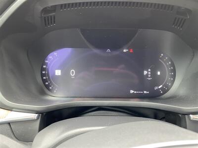 2022 Volvo XC60 B5 Momentum   - Photo 23 - Morgantown, WV 26505