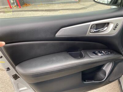 2019 Nissan Pathfinder SL   - Photo 12 - Morgantown, WV 26505