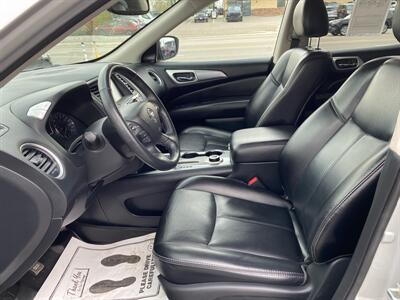 2019 Nissan Pathfinder SL   - Photo 11 - Morgantown, WV 26505