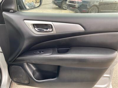 2019 Nissan Pathfinder SL   - Photo 21 - Morgantown, WV 26505
