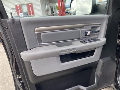 2018 RAM 1500 SLT   - Photo 13 - Morgantown, WV 26505