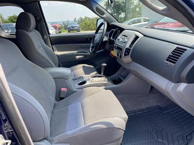 2006 Toyota Tacoma V6 - Photo 18 - Morgantown, WV 26505