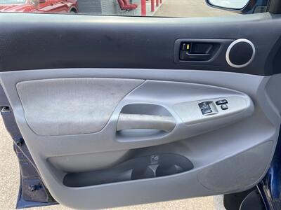 2006 Toyota Tacoma V6 - Photo 12 - Morgantown, WV 26505