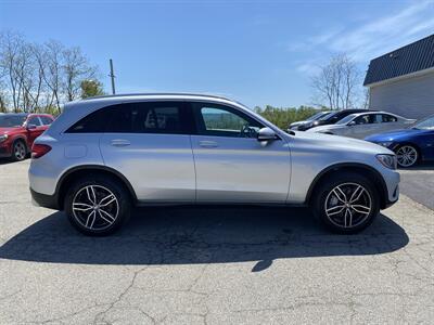 2018 Mercedes-Benz GLC GLC 300 4MATIC - Photo 4 - Morgantown, WV 26505