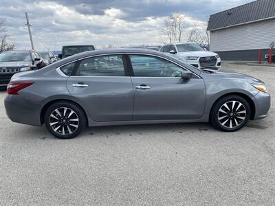 2018 Nissan Altima 2.5 S   - Photo 4 - Morgantown, WV 26505