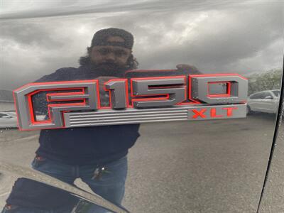 2015 Ford F-150 XLT   - Photo 9 - Morgantown, WV 26505