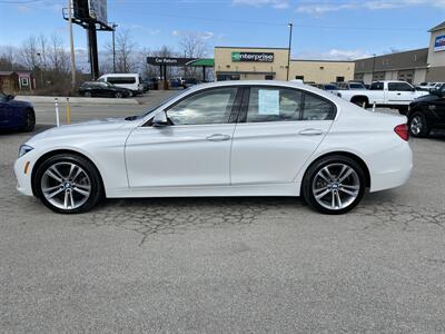 2017 BMW 330i xDrive   - Photo 10 - Morgantown, WV 26505