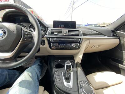2017 BMW 330i xDrive   - Photo 29 - Morgantown, WV 26505