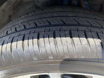 2020 Ford Escape SEL   - Photo 10 - Morgantown, WV 26505