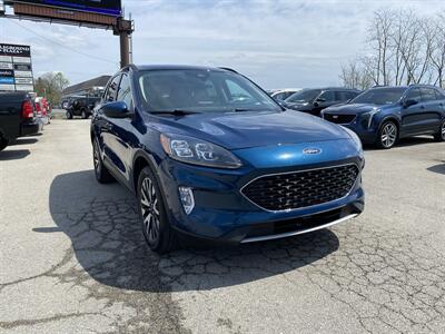 2020 Ford Escape SEL   - Photo 3 - Morgantown, WV 26505
