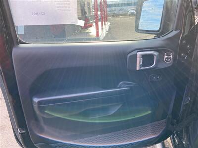 2020 Jeep Wrangler Sport   - Photo 12 - Morgantown, WV 26505