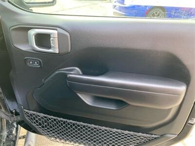 2020 Jeep Wrangler Sport   - Photo 16 - Morgantown, WV 26505