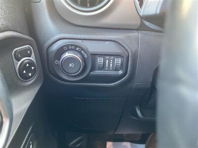 2020 Jeep Wrangler Sport   - Photo 18 - Morgantown, WV 26505